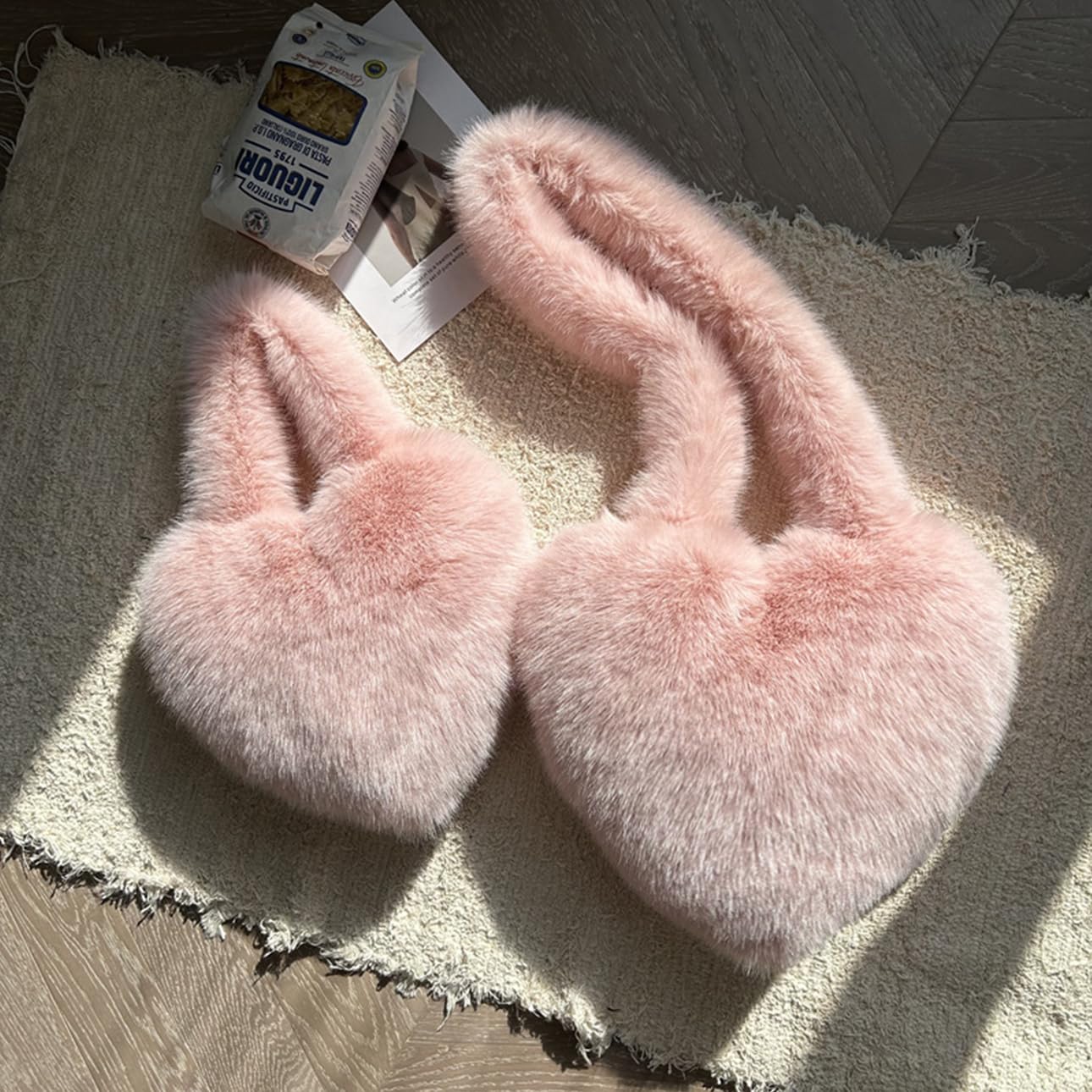 Cookies Heart Shaped Furry Purse for Women Large Soft Shoulder Bag Fluffy Faux Fur Trendy Y2K Girls Handbag