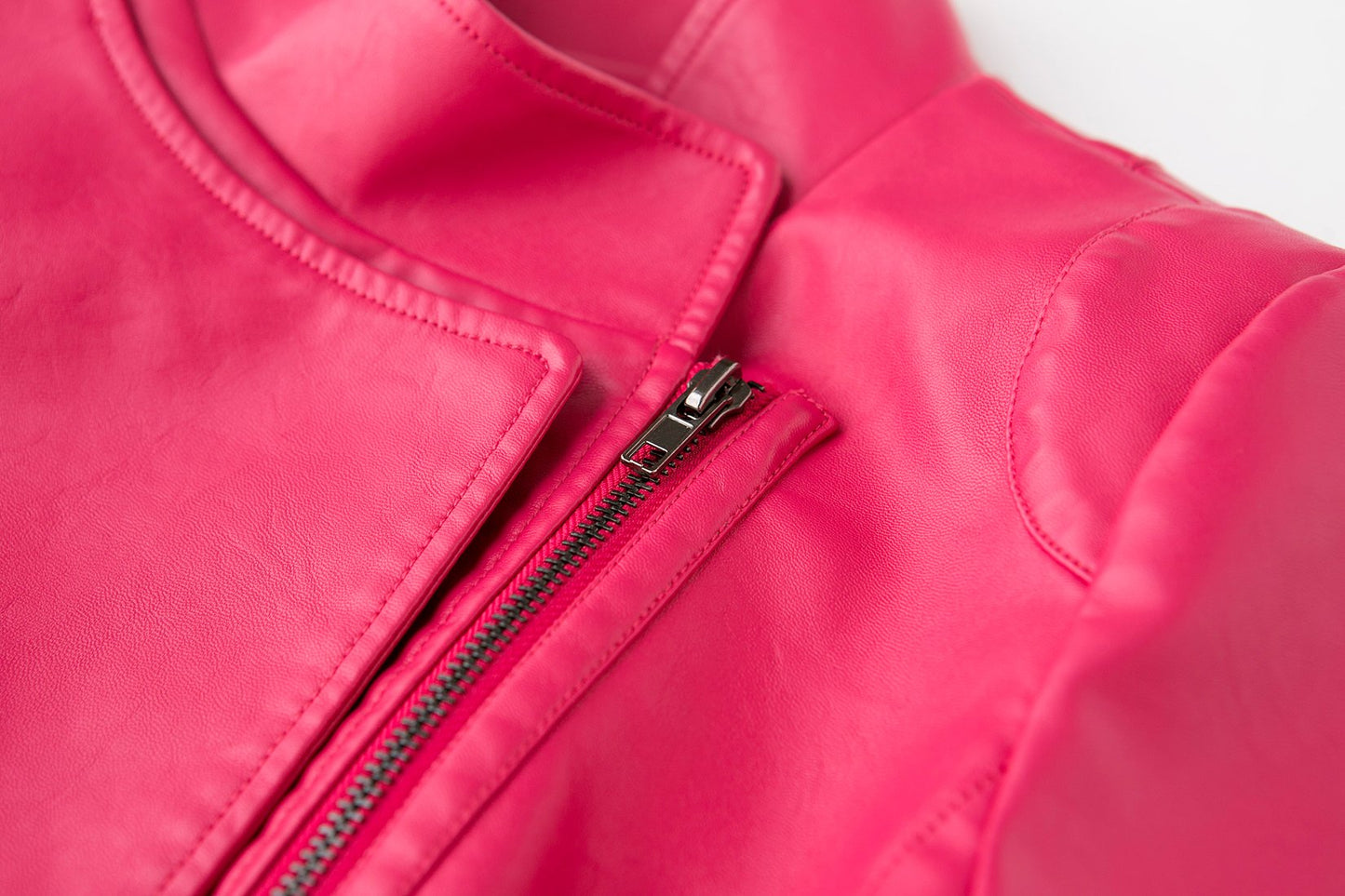 Cookies Women's Stylish Oblique Zip Jacket