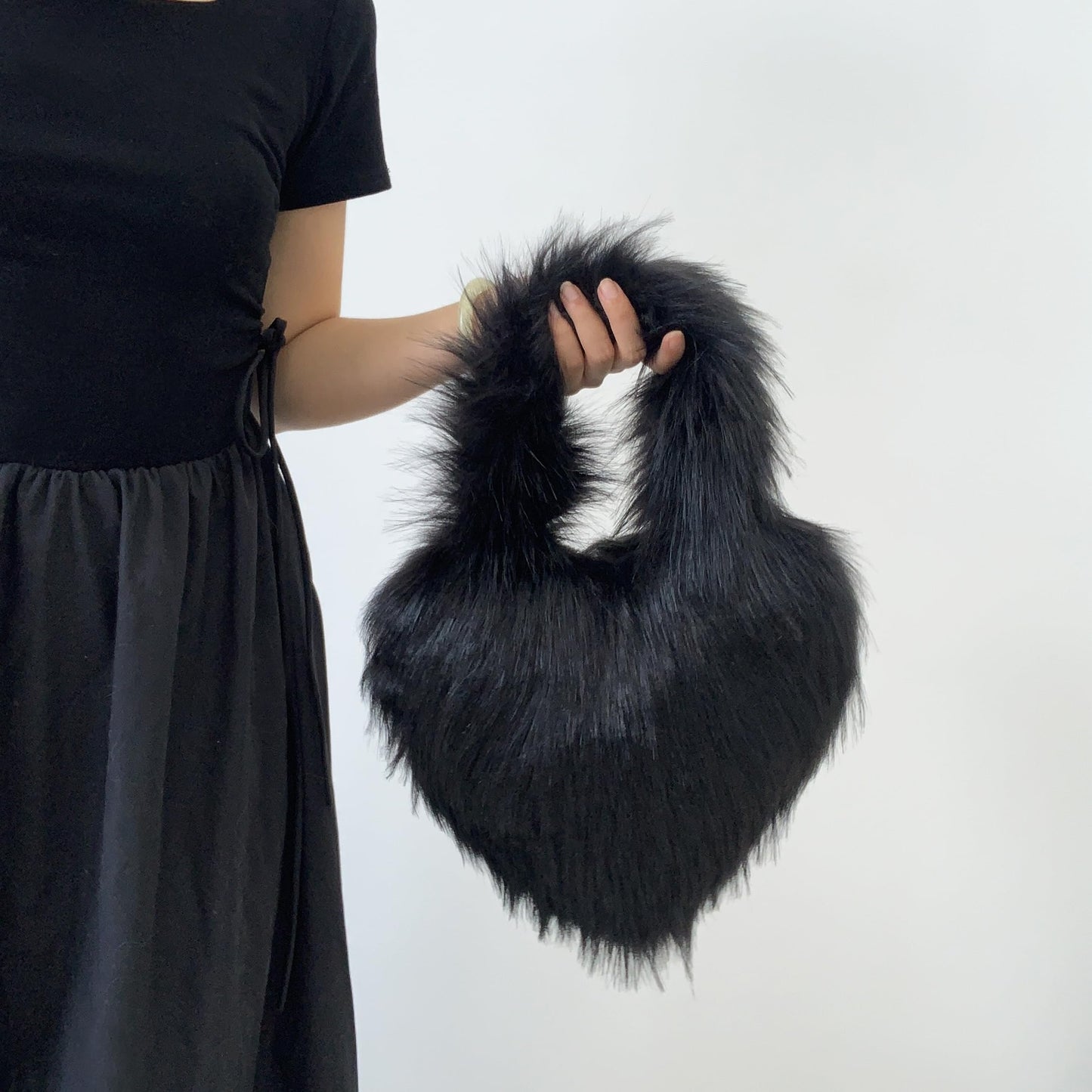Cookies Heart Shaped Furry Purse for Women Large Soft Shoulder Bag Fluffy Faux Fur Trendy Y2K Girls Handbag